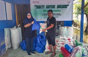 Sharp Beri Bantuan Korban Banjir Sumatera, Perkenalkan Slogan Baru: In Step With Your Future