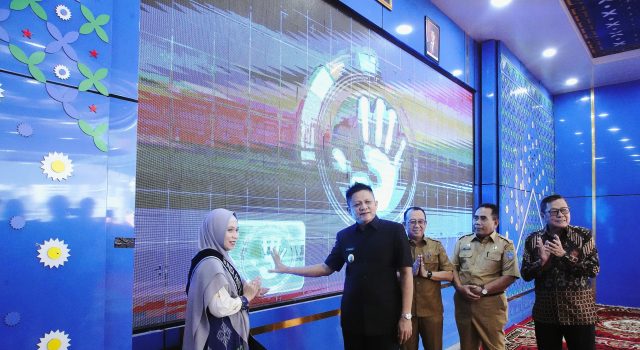 Peringati Hardiknas, Ini Kata Bupati Enos