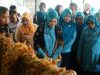 Feby Deru Blusukan ke Perajin Gambo Babat Toman, Dorong Produk Lokal Sumsel Tembus Pasar Global