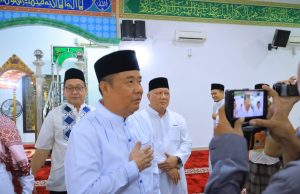 Wagub Sumsel Cik Ujang Safari Jumat di Masjid Al-Ikhlas, Salurkan Bantuan dan Siapkan Hewan Kurban