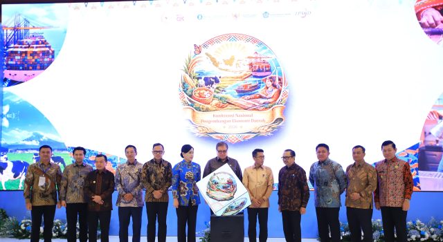 Herman Deru Jadi Satu-Satunya Gubernur dari Sumatera yang Tampil sebagai Pembicara pada Konferensi Nasional Ekonomi Daerah OJK