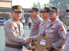 Kapolres OKU Timur Pimpin Upacara Pemberian Penghargaan dan PTDH
