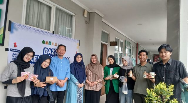 Prodi Ekonomi Syariah FAI UM Palembang Gelar Bazar Kewirausahaan: Bekali Mahasiswa Keterampilan Pemasaran dan Kreativitas Inovasi Produk