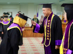 Usia 80 Tahun Jadi Lansia Tertua Diwisuda di Sekolah Lansia Kota Palembang