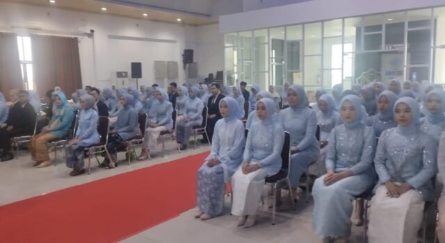 UMAD Palembang Yudisium dan Angkat Sumpah Ratusan Lulusan Fakultas Vokasi, Aristoleles: Jangan Pernah Berhenti Belajar dan Berikan Pengabdian Terbaik bagi Masyarakat